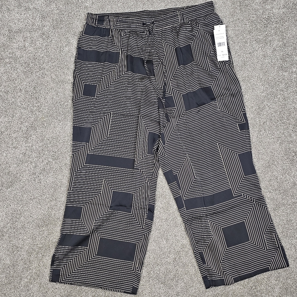 🔥NWT- Rafaella Black and Gray Geometric Womans Chinos - Picture 5 of 5